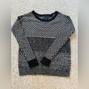 American Eagle Outfitters Black and Gray Patterned Sweater